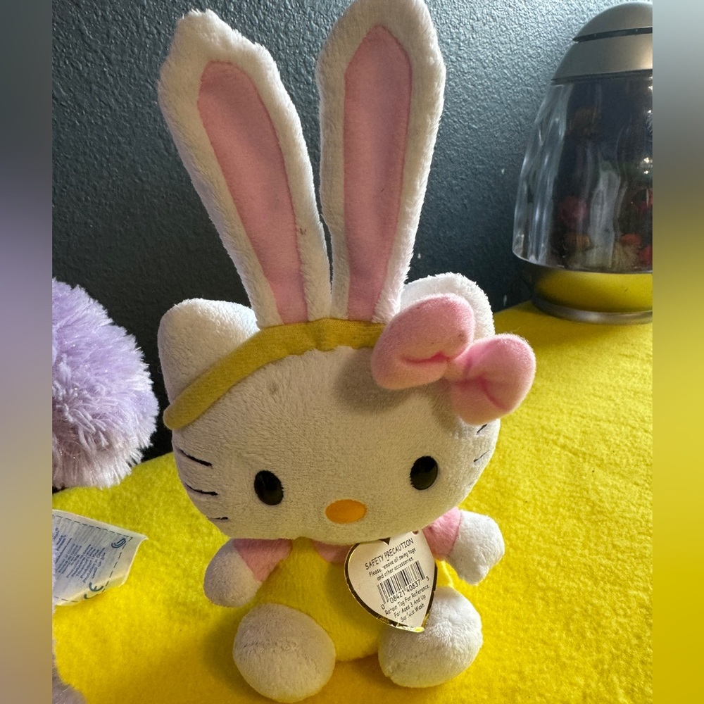 HELLO KITTY, Stuffed Animal, Ty Beanie Babies, Easter Bunny,